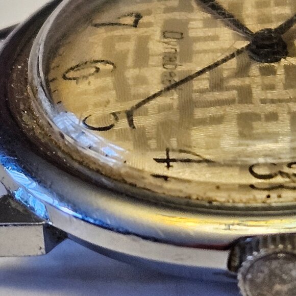 Vintage Timex Electric Dynabeat Watch (for repair) - Picture 6 of 14